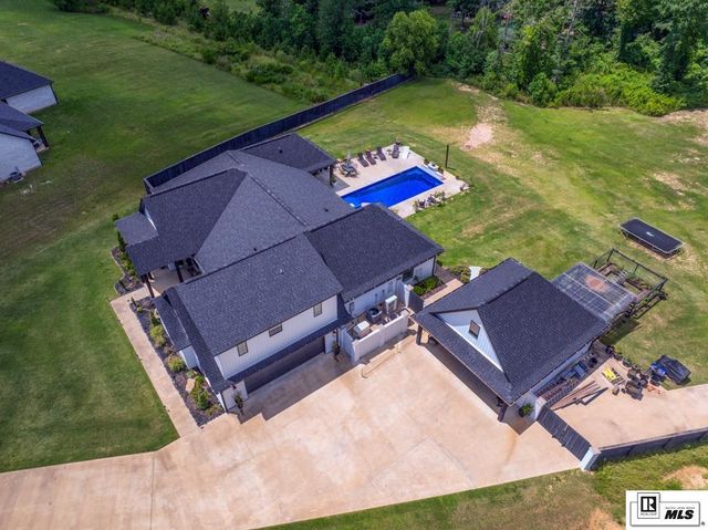 411 PELICAN GROVE DRIVE, Calhoun, LA 71225