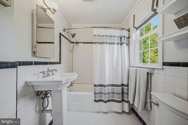 20 HURST RD, Wilmington, DE 19803