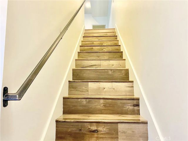 7327 Kester Avenue 3, Van Nuys, CA 91405