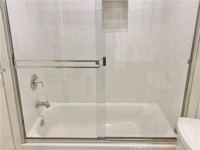 7327 Kester Avenue 3, Van Nuys, CA 91405