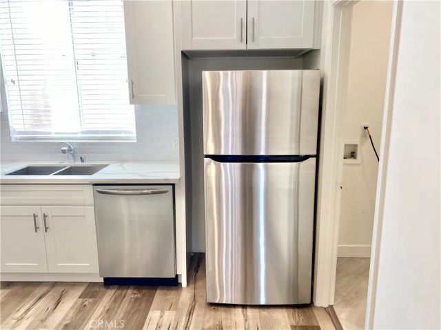 7327 Kester Avenue 3, Van Nuys, CA 91405