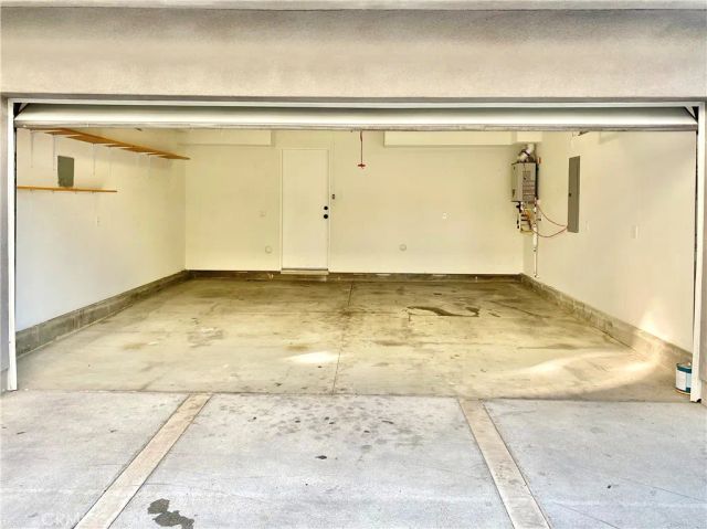 7327 Kester Avenue 3, Van Nuys, CA 91405