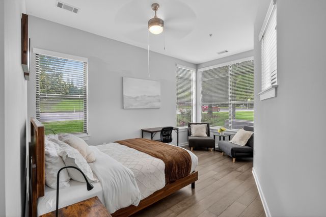 1700 Belcourt Ave Apt 105, Nashville, TN 37212