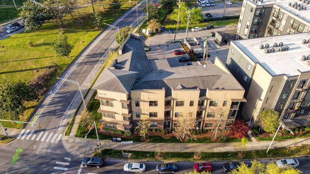 1700 Belcourt Ave Apt 105, Nashville, TN 37212