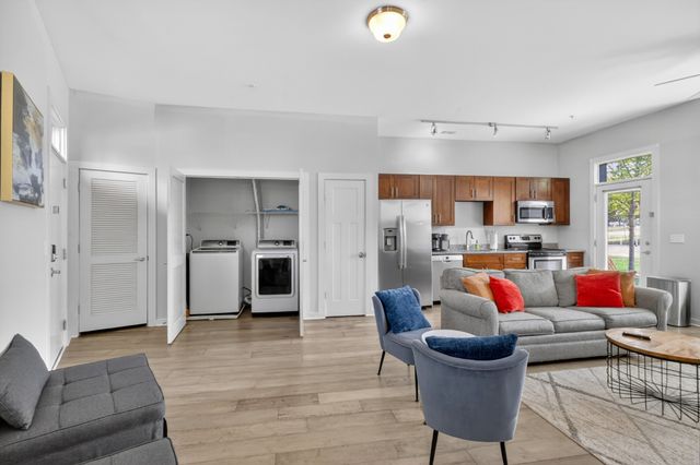 1700 Belcourt Ave Apt 105, Nashville, TN 37212