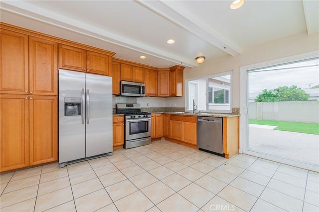16752 Leafwood Circle, Huntington Beach, CA 92647