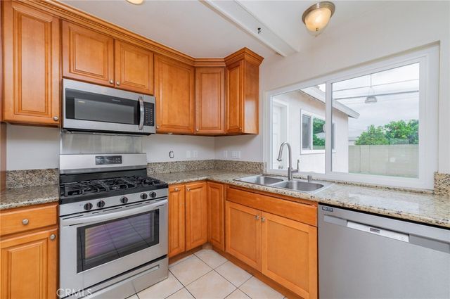 16752 Leafwood Circle, Huntington Beach, CA 92647