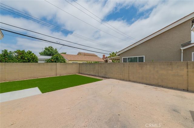 16752 Leafwood Circle, Huntington Beach, CA 92647