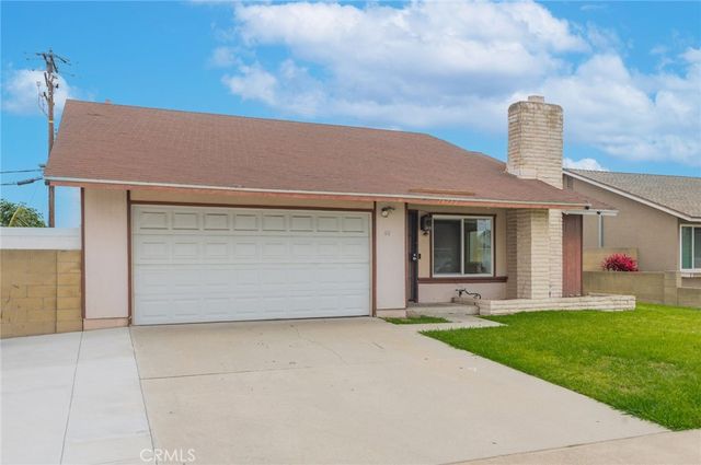 16752 Leafwood Circle, Huntington Beach, CA 92647
