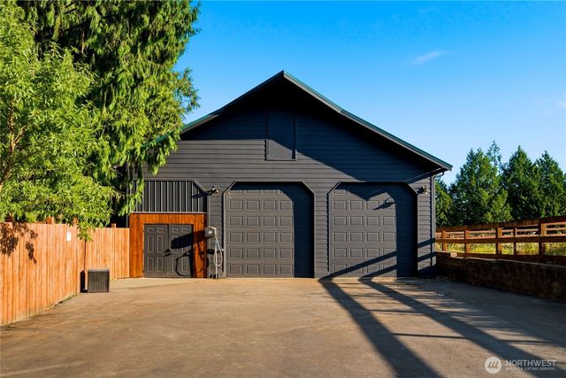 25615 SE 396th Street, Enumclaw, WA 98022