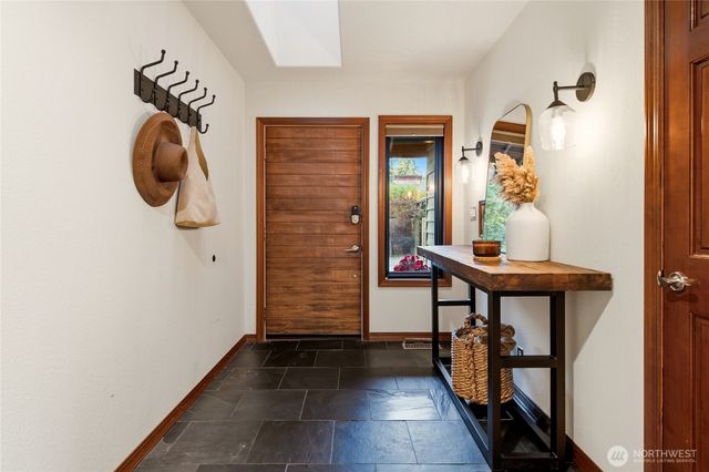 25615 SE 396th Street, Enumclaw, WA 98022
