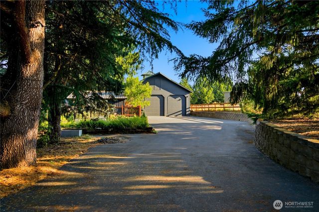 25615 SE 396th Street, Enumclaw, WA 98022