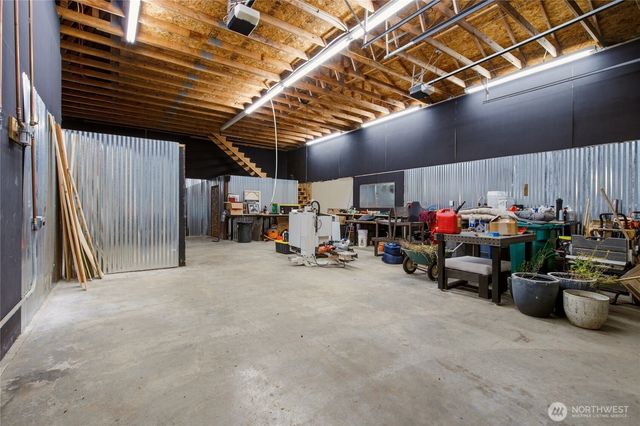 25615 SE 396th Street, Enumclaw, WA 98022