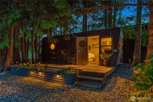 25615 SE 396th Street, Enumclaw, WA 98022