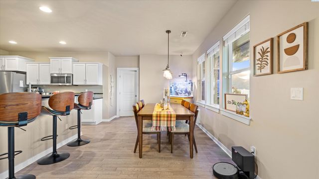 6614 Aintree Drive, Pasco, WA 99301