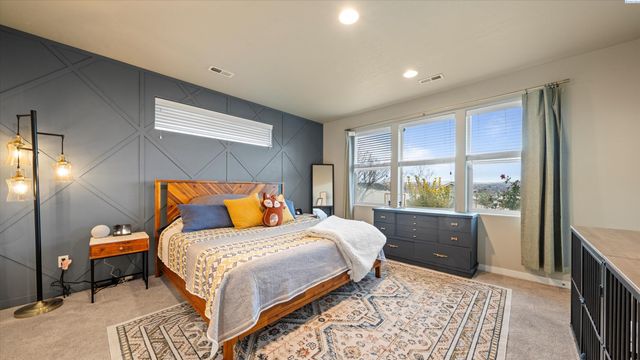 6614 Aintree Drive, Pasco, WA 99301