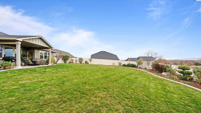 6614 Aintree Drive, Pasco, WA 99301