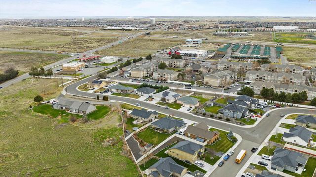 6614 Aintree Drive, Pasco, WA 99301