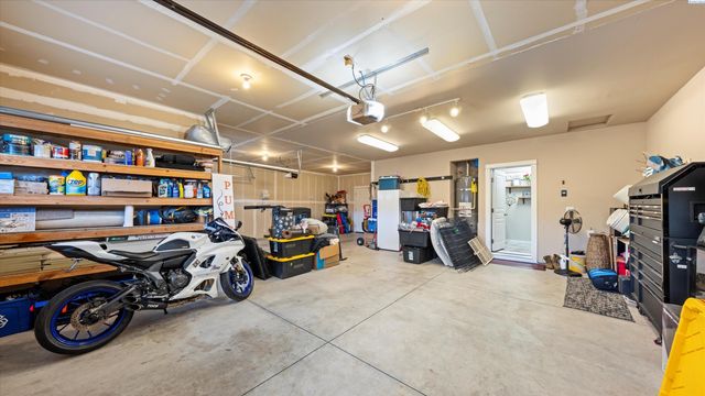 6614 Aintree Drive, Pasco, WA 99301