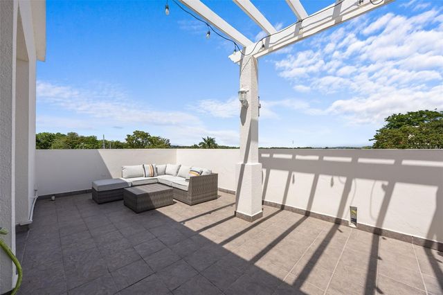 COND D'VILLAS CARR 833 KM 11.8 F-2, Guaynabo, PR 00971