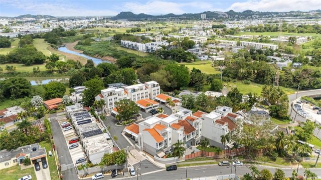 COND D'VILLAS CARR 833 KM 11.8 F-2, Guaynabo, PR 00971