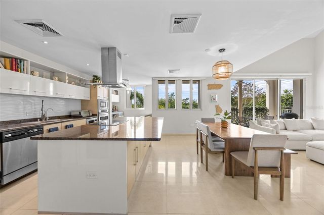 COND D'VILLAS CARR 833 KM 11.8 F-2, Guaynabo, PR 00971