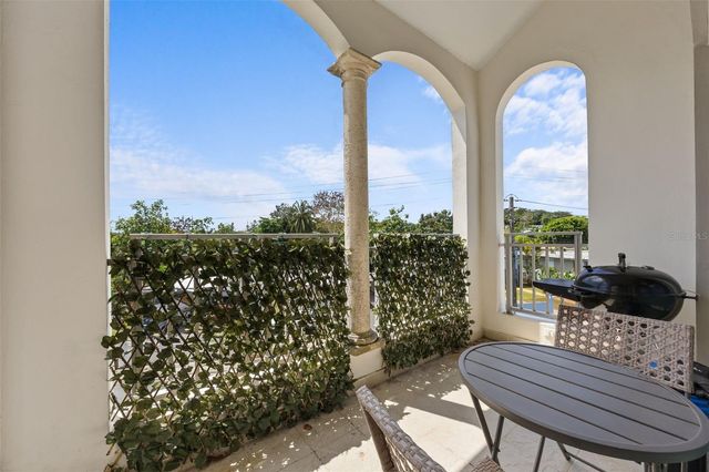 COND D'VILLAS CARR 833 KM 11.8 F-2, Guaynabo, PR 00971