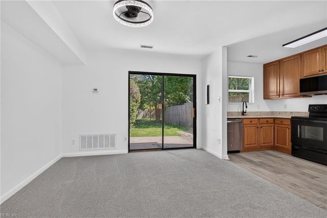 2502 London Company WAY, Williamsburg, VA 23185