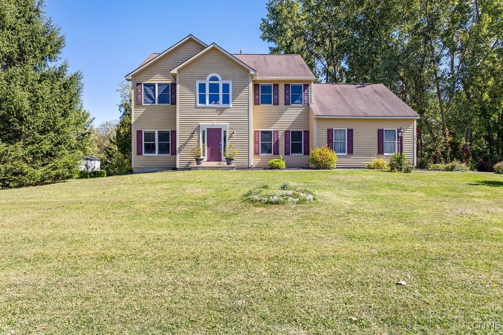 7899 East Ridge Pointe Drive, Manlius, NY 13066