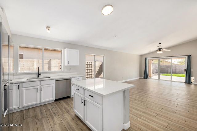 4513 E DRY CREEK Road, Phoenix, AZ 85044