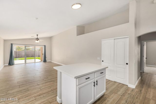 4513 E DRY CREEK Road, Phoenix, AZ 85044