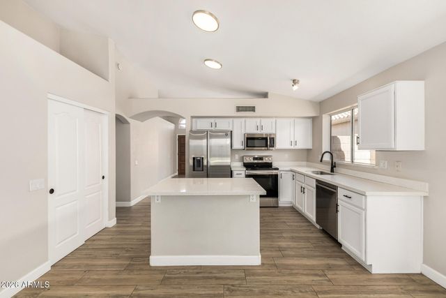 4513 E DRY CREEK Road, Phoenix, AZ 85044