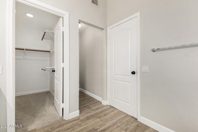 4513 E DRY CREEK Road, Phoenix, AZ 85044