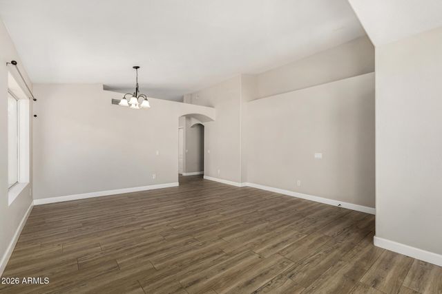 4513 E DRY CREEK Road, Phoenix, AZ 85044