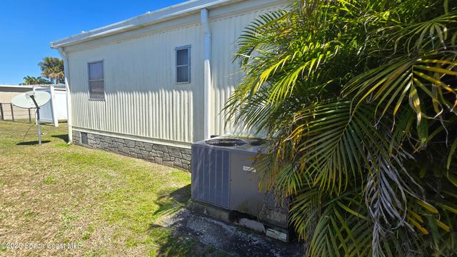861 Pecan Circle, Barefoot Bay, FL 32976