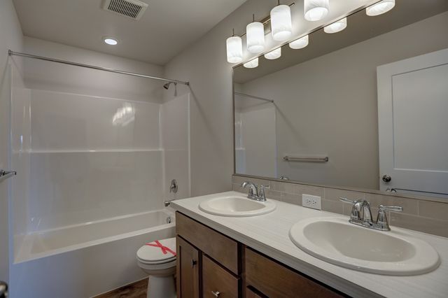 428 N Martini Ln, Spokane Valley, WA 99216
