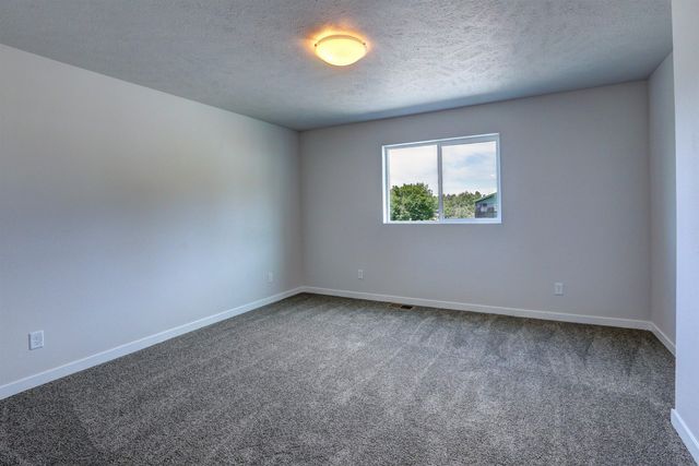428 N Martini Ln, Spokane Valley, WA 99216