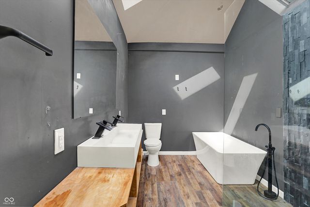 1212 S Senate Avenue, Indianapolis, IN 46225