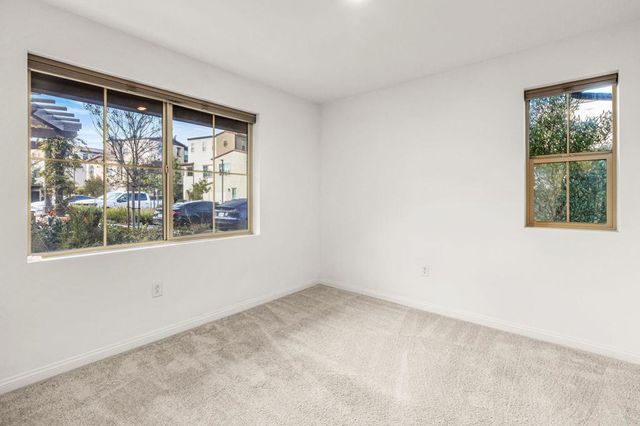 1609 Holly Leaf Way, Oceanside, CA 92056