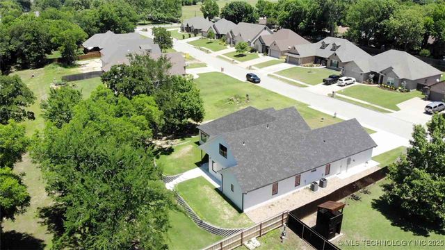 1223 Buckingham, Ardmore, OK 73401