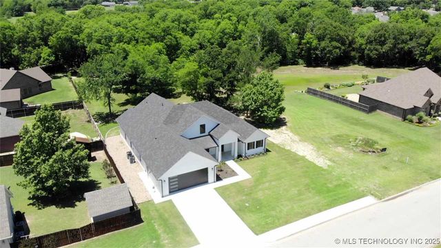 1223 Buckingham, Ardmore, OK 73401