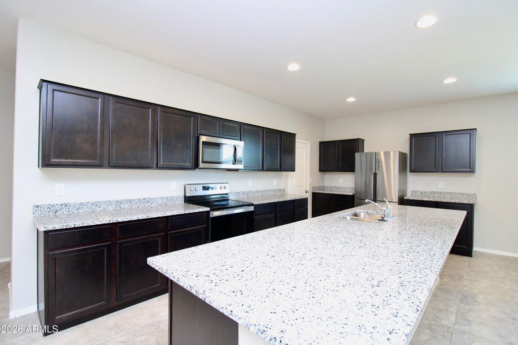 1027 W Avalon Canyon Drive, Casa Grande, AZ 85122 — photo 4
