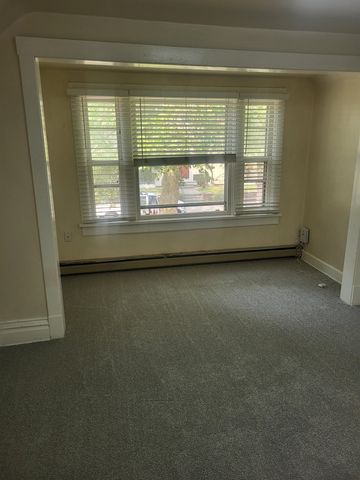 1207 W Shannon Ave, Spokane, WA 99207