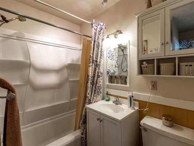 1207 W Shannon Ave, Spokane, WA 99207