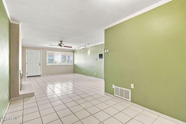 9639 N 19TH Street, Phoenix, AZ 85020