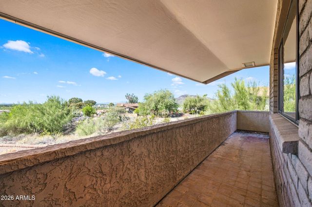 9639 N 19TH Street, Phoenix, AZ 85020