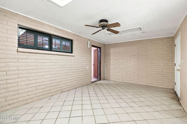 9639 N 19TH Street, Phoenix, AZ 85020