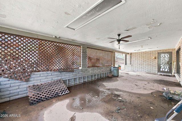 9639 N 19TH Street, Phoenix, AZ 85020