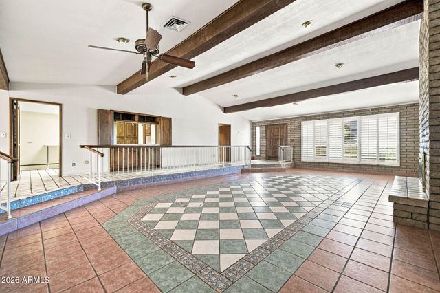 9639 N 19TH Street, Phoenix, AZ 85020