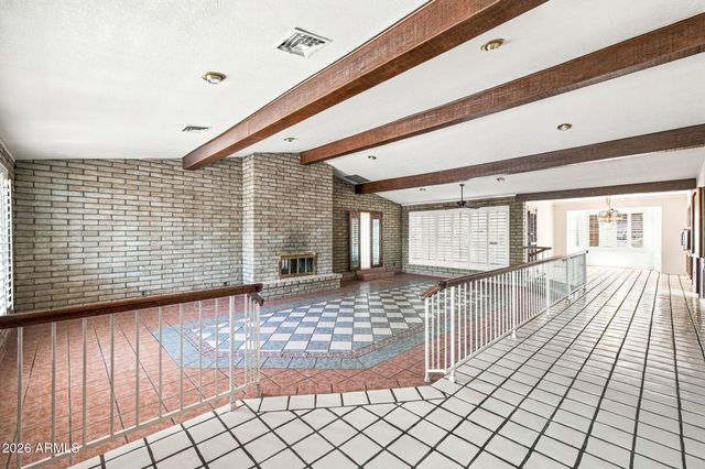 9639 N 19TH Street, Phoenix, AZ 85020